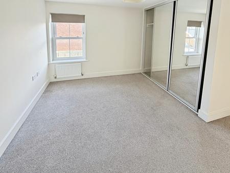 4 bedroom Semi-detached house to let in Sherrington Grove, Biggleswade, SG18