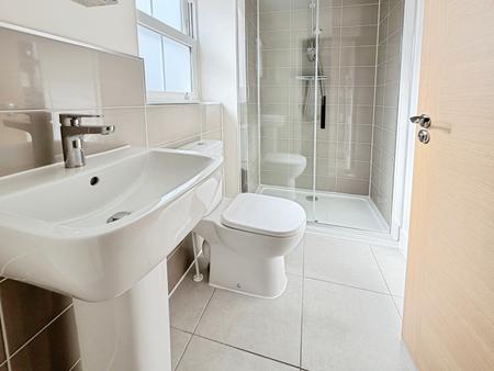 4 bedroom Semi-detached house to let in Sherrington Grove, Biggleswade, SG18