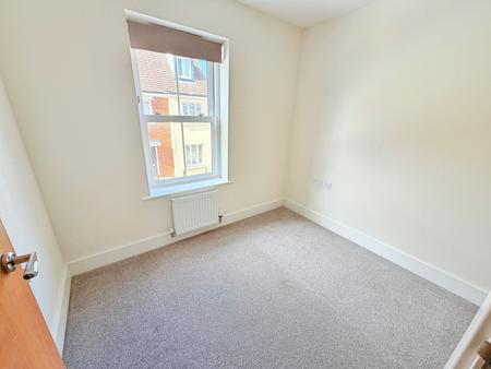 4 bedroom Semi-detached house to let in Sherrington Grove, Biggleswade, SG18