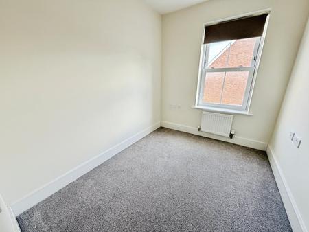 4 bedroom Semi-detached house to let in Sherrington Grove, Biggleswade, SG18