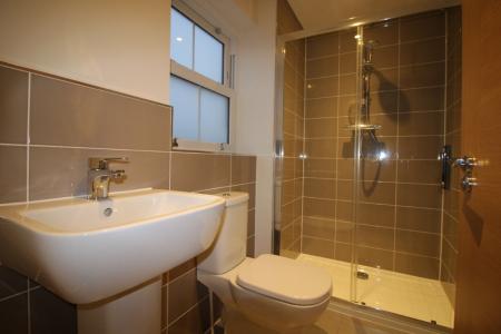 4 bedroom Semi-detached house to let in Sherrington Grove, Biggleswade, SG18