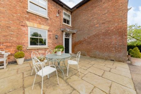 4 bedroom Detached house to let in Main Street, Wartnaby, LE14