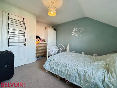 2 bedroom Terraced House for sale in Nightingale Way, Bingham, NG13