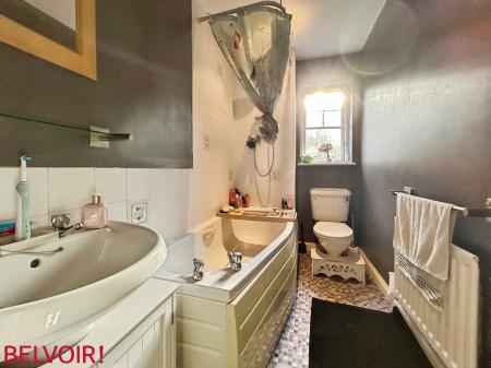 2 bedroom Terraced House for sale in Nightingale Way, Bingham, NG13