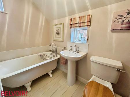 2 bedroom Cottage for sale in College Street, East Bridgford, NG13