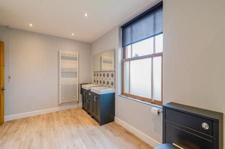 4 bedroom Farm House to let in Eastwell Road, Scalford, LE14