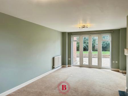 5 bedroom Detached house for sale in Meteor Close, Newton, NG13