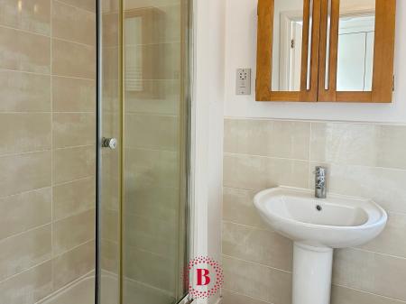 5 bedroom Detached house for sale in Meteor Close, Newton, NG13