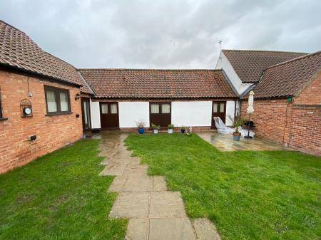 2 bedroom Cottage to let in Car Colston Road, Screveton, Bingham, NG13