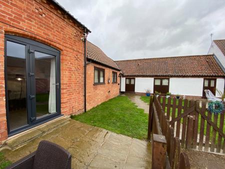 2 bedroom Cottage to let in Car Colston Road, Screveton, Bingham, NG13