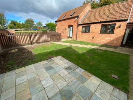 2 bedroom Cottage to let in Car Colston Road, Screveton, Bingham, NG13