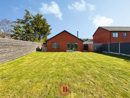 2 bedroom Bungalow for sale in Works Lane, Bingham, NG13