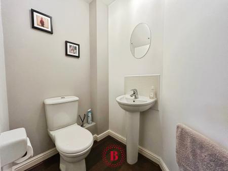 3 bedroom Town house for sale in Tees Court, Bingham, NG13