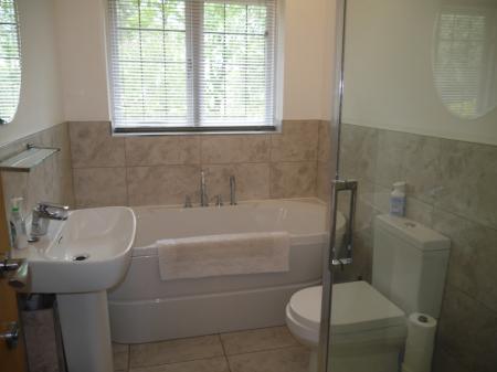 4 bedroom Semi-detached house to let in Lambley Road, Lowdham, NG14