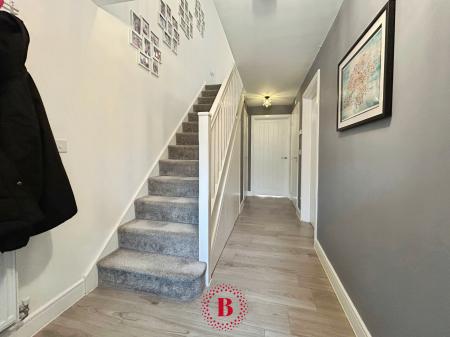 4 bedroom Detached house for sale in Burrows Drive, Bingham, NG13