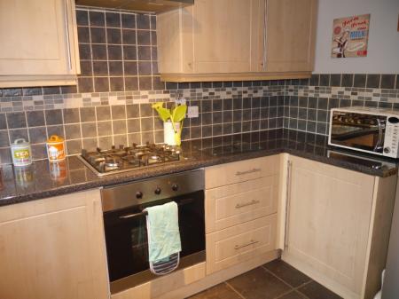 2 bedroom Terraced House to let in Skylark Close, Bingham, NG13