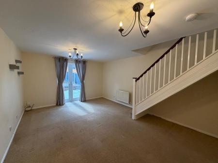 2 bedroom Terraced House to let in Skylark Close, Bingham, NG13