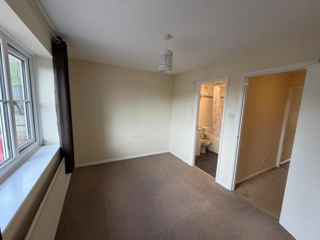 2 bedroom Terraced House to let in Skylark Close, Bingham, NG13