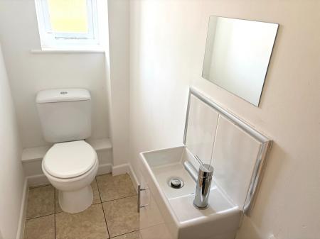 3 bedroom Semi-detached house to let in Main Street, Harby, LE14