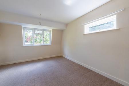 5 bedroom Detached house for sale in Cherry Holt Lane, East Bridgford, NG13