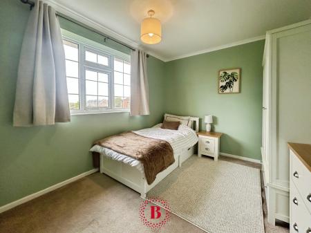2 bedroom Semi-detached house for sale in Langdale Grove, Bingham, NG13
