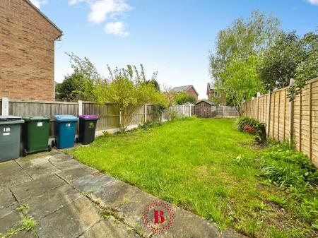 2 bedroom Semi-detached house for sale in Langdale Grove, Bingham, NG13