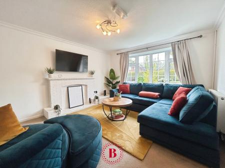 2 bedroom Semi-detached house for sale in Langdale Grove, Bingham, NG13