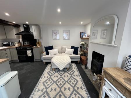 2 bedroom Cottage to let in Main Street, Harby, LE14
