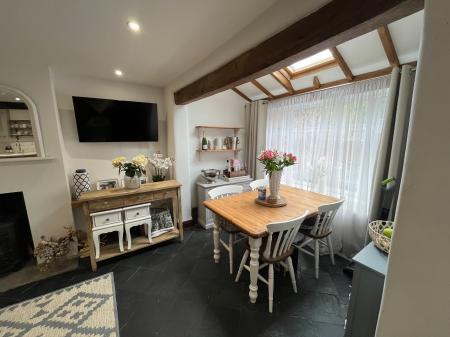 2 bedroom Cottage to let in Main Street, Harby, LE14