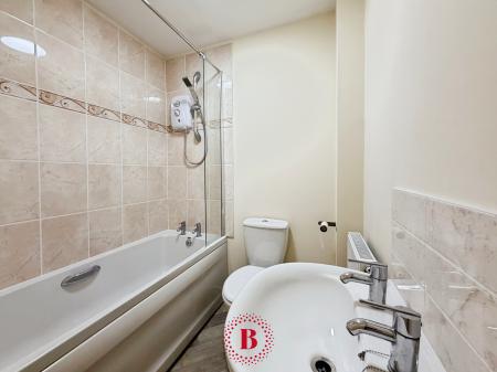 2 bedroom Terraced House for sale in Fleming Drive, Melton Mowbray, LE13