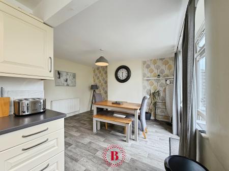 3 bedroom Semi-detached house for sale in Ludlow Drive, Melton Mowbray, LE13