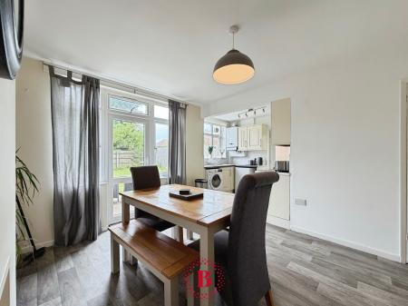 3 bedroom Semi-detached house for sale in Ludlow Drive, Melton Mowbray, LE13