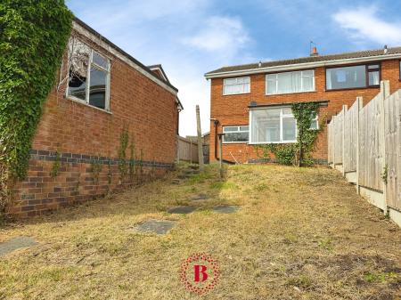 3 bedroom Semi-detached house for sale in Thames Drive, Melton Mowbray, LE13