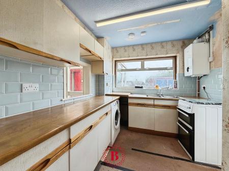 3 bedroom Semi-detached house for sale in Thames Drive, Melton Mowbray, LE13