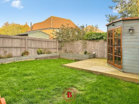 4 bedroom Semi-detached house for sale in Mason Road, Melton Mowbray, LE13