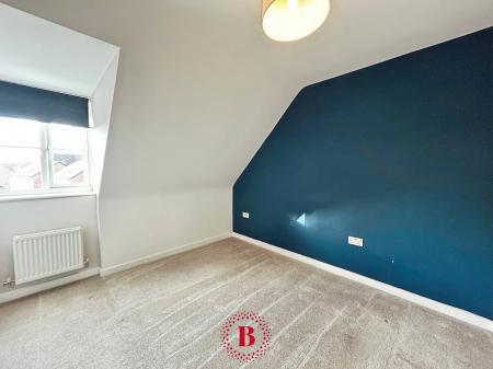 4 bedroom Semi-detached house for sale in Mason Road, Melton Mowbray, LE13
