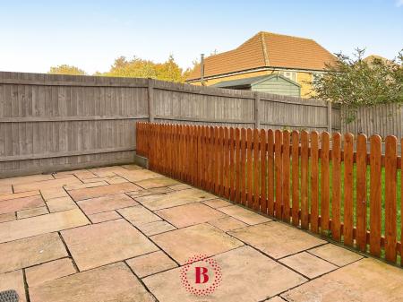 4 bedroom Semi-detached house for sale in Mason Road, Melton Mowbray, LE13