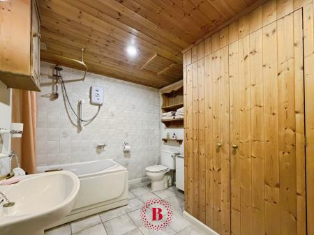 3 bedroom Detached house for sale in Wartnaby Road, Ab Kettleby, LE14