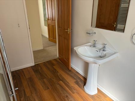3 bedroom Bungalow to let in Walnut Paddock, Harby, LE14