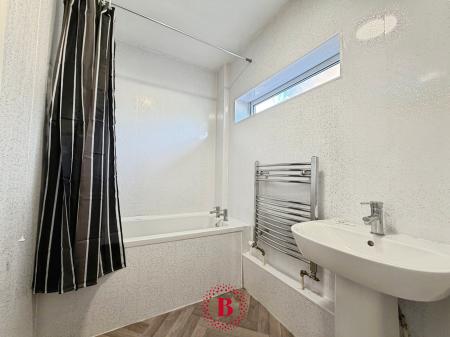 3 bedroom Semi-detached house for sale in Elmhurst Avenue, Melton Mowbray, LE13