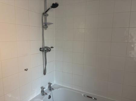 2 bedroom Flat to let in Thorpe Road, Melton Mowbray, LE13
