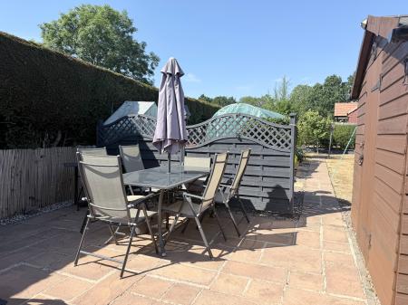 2 bedroom Flat to let in Regency Road, Asfordby, Asfordby, LE14