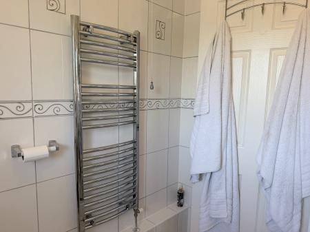2 bedroom Flat to let in Regency Road, Asfordby, Asfordby, LE14