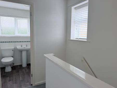 3 bedroom Semi-detached house to let in Wymondham Way, Melton Mowbray, LE13