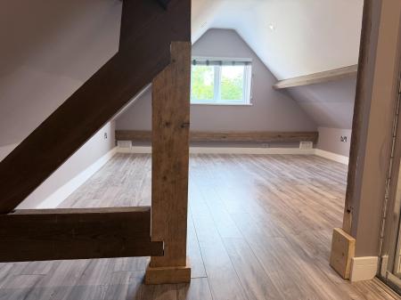 3 bedroom Barn Conversion to let in Kneeton Road, East Bridgford, NG13