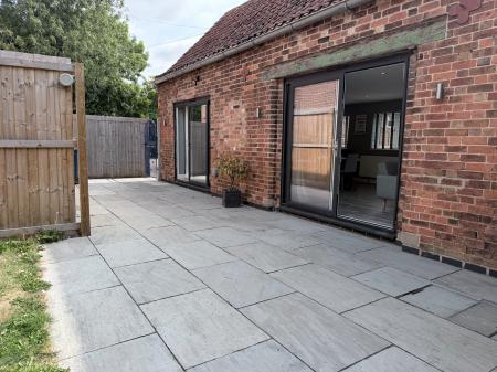3 bedroom Barn Conversion to let in Kneeton Road, East Bridgford, NG13