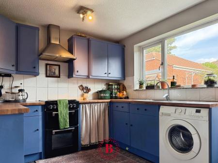 3 bedroom Semi-detached house for sale in Hawthorn Drive, Melton Mowbray, LE13