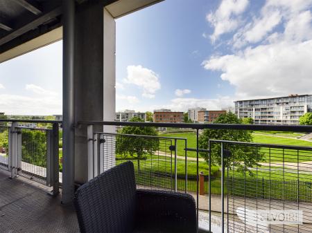 1 bedroom Flat for sale in 1 Langley Walk, Park Central, Birmingham, B15