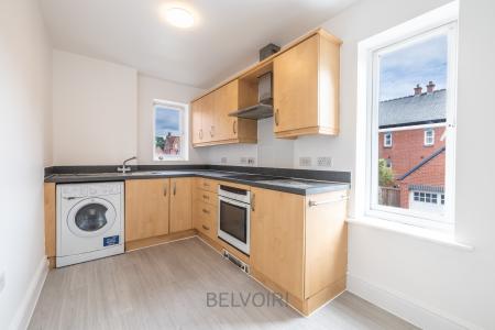 2 bedroom Flat for sale in Jubilee Drive, Handsworth Wood, Birmingham, B20