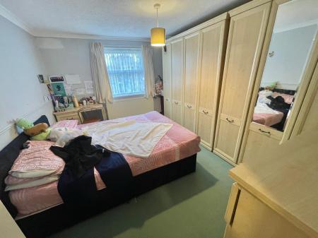 2 bedroom Flat for sale in Maple Drive, Birmingham, B44